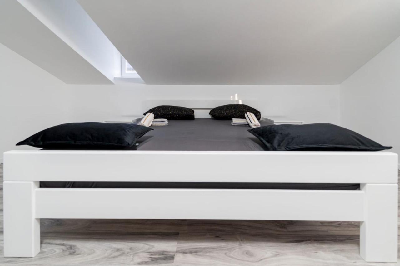 City Center Mayess Aparment Zadar Exterior photo