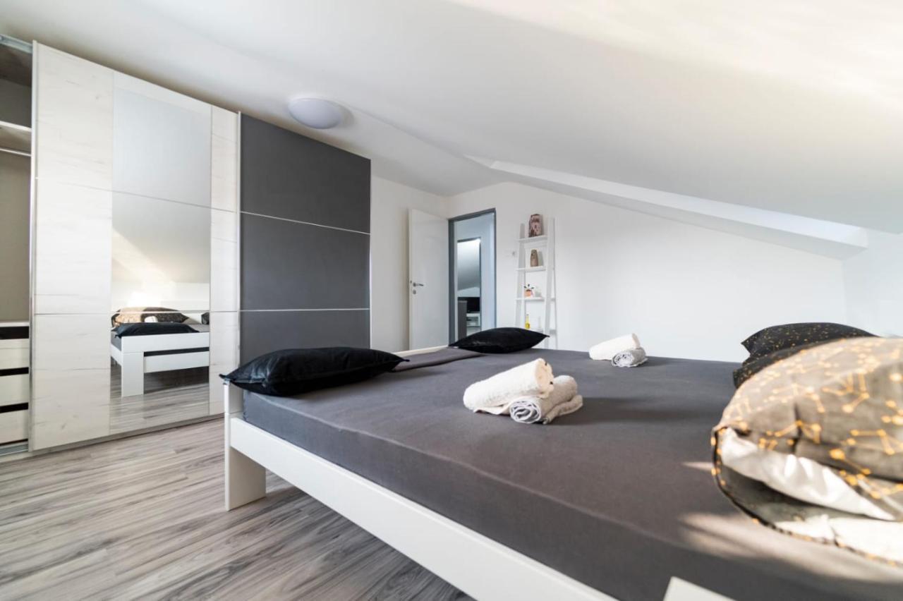 City Center Mayess Aparment Zadar Exterior photo