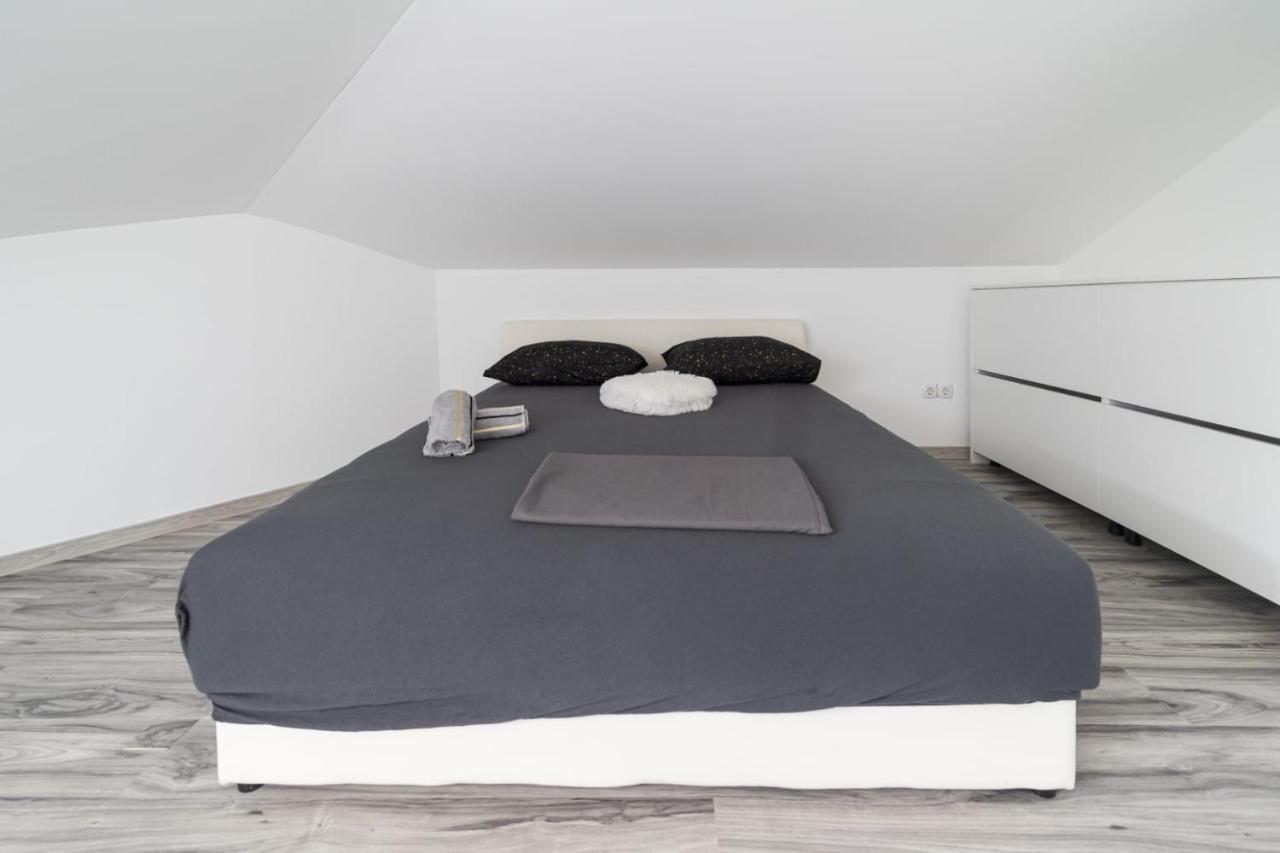 City Center Mayess Aparment Zadar Exterior photo